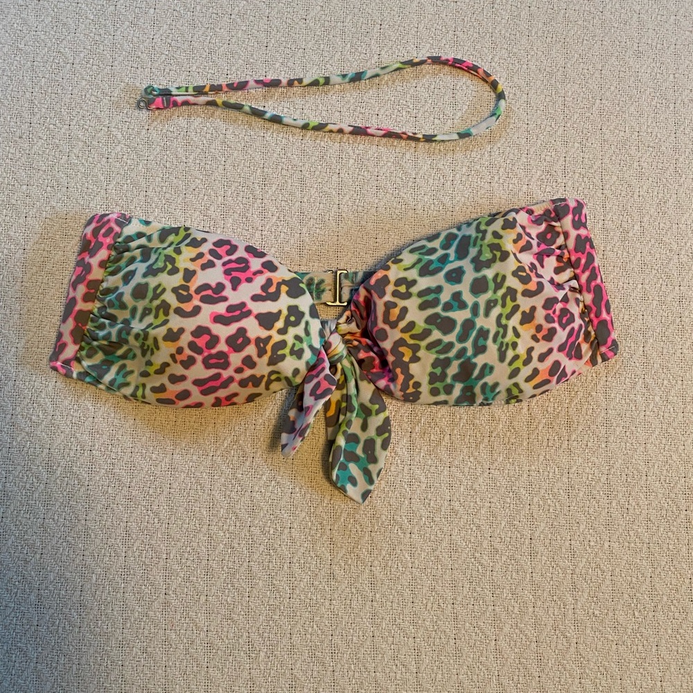 Victoria’s Secret Bikini Top